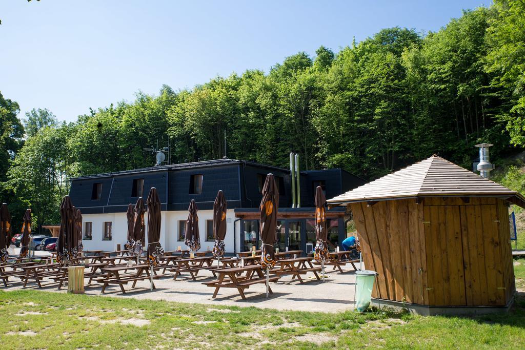Restaurace a Penzion Bludoveček Esterno foto